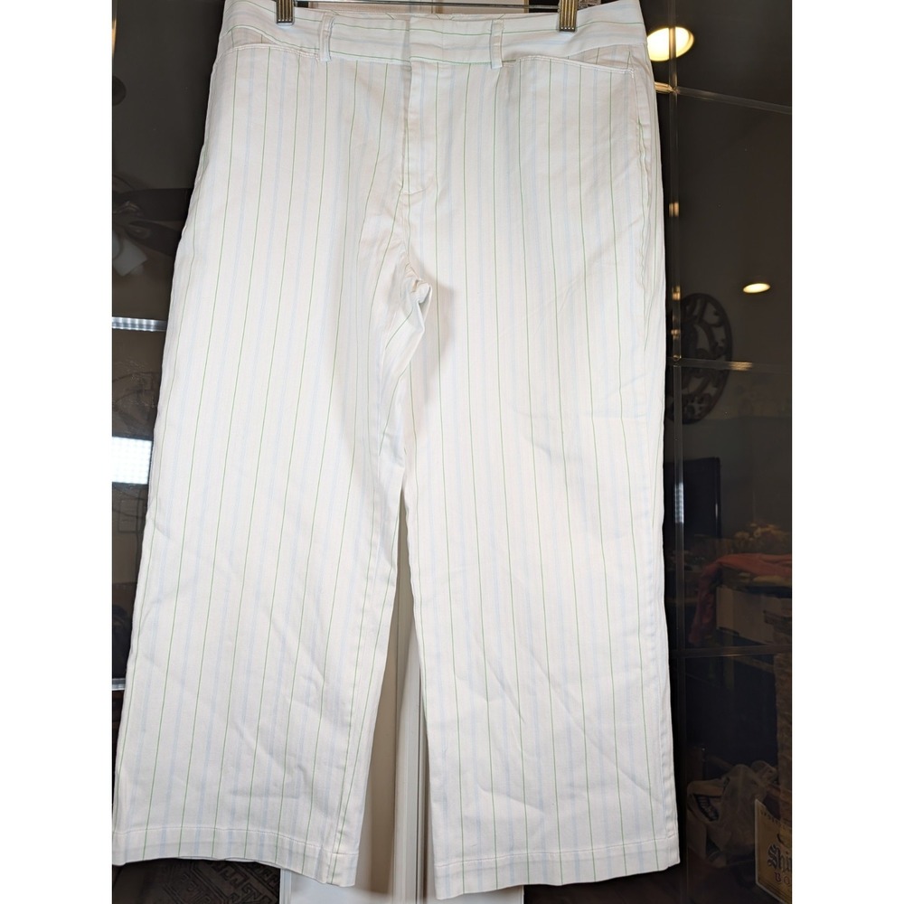 DOCKERS WOMEN CREAM DRESS CAPRI CROPPED PANTS W/BLUE & GREEN PIN STRIPE